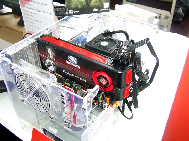 119 119 พาชมบรรยากาศงานเปิดตัว AMD VISION