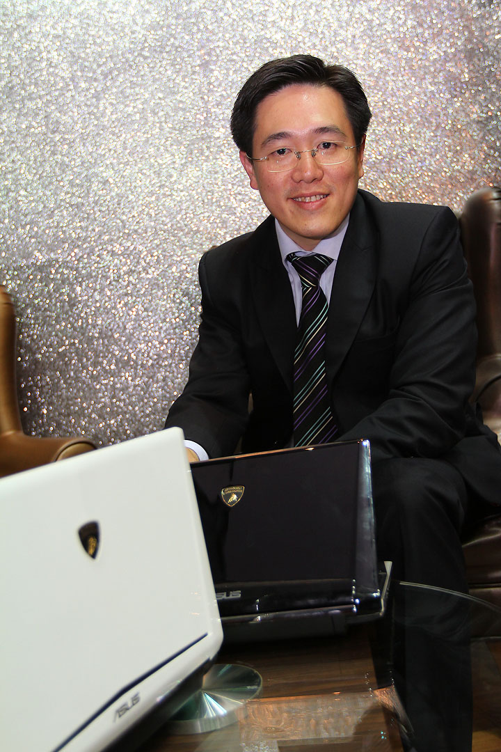 02 02 “อัสซุส” รุกตลาดสิ้นปี จับมือ “ทีเอสแอล” สร้างความร่วมทางการตลาด ประเดิมงานมอเตอร์ เอกซ์โป