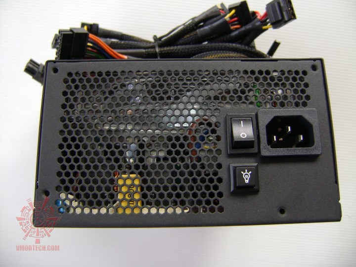 dsc04926 720x540 Corsair Gaming Series GS800 Power Supply 80+ Review