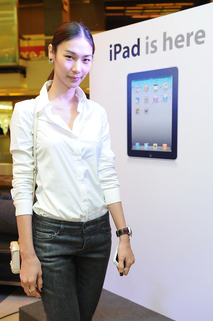 12e0b8ade0b8b1e0b888e0b889e0b8a3e0b8b2-e0b980e0b8abe0b8a5e0b988e0b8b2e0b980e0b8a3e0b8b7e0b8ade0b887e0b982e0b8a3e0b888e0b899e0b98c 12e0b8ade0b8b1e0b888e0b889e0b8a3e0b8b2 e0b980e0b8abe0b8a5e0b988e0b8b2e0b980e0b8a3e0b8b7e0b8ade0b887e0b982e0b8a3e0b888e0b899e0b98c เปิดตัว iPad ใหม่ล่าสุด iOS 4.2 พร้อมนำคนไทยก้าวสู่วิถีใหม่ของการใช้ชีวิต