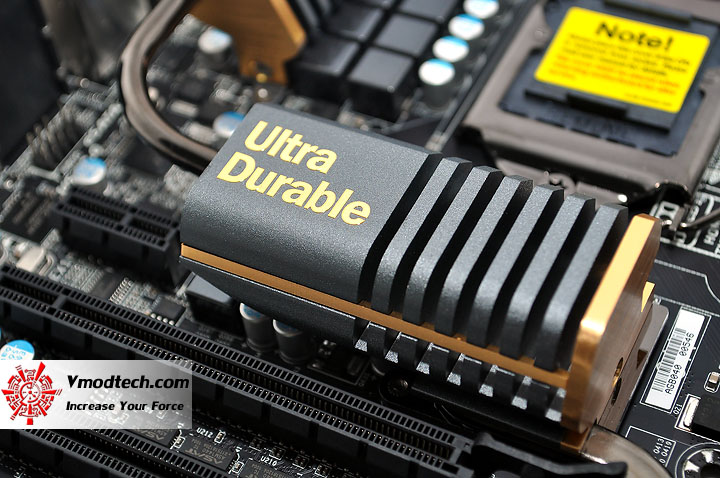 dsc 0132 GIGABYTE P67A UD7 Motherboard Review
