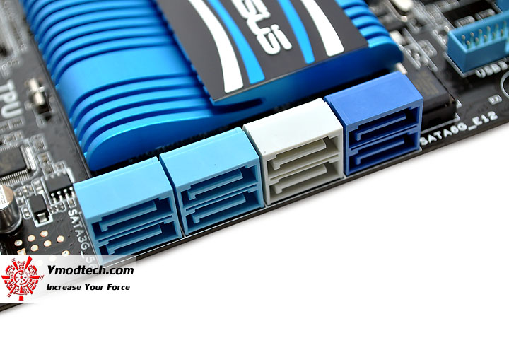 dsc 0425 ASUS P8P67 Motherboard Review