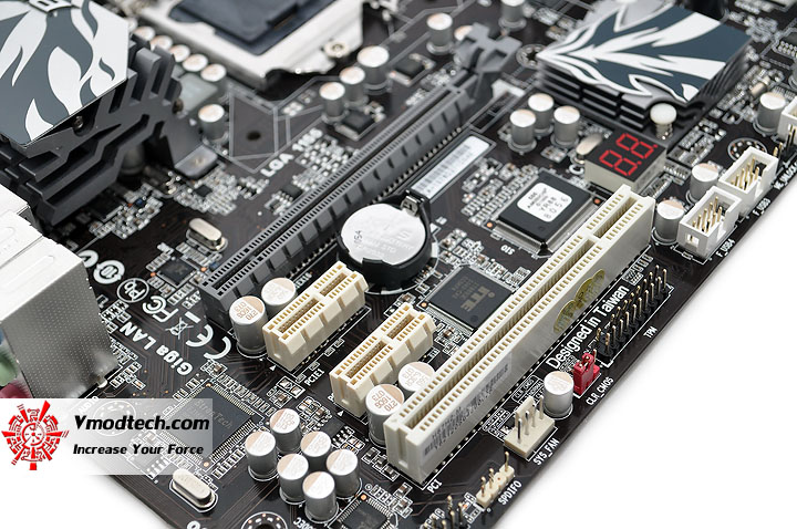 dsc 0079 ECS H67H2 M Motherboard Review