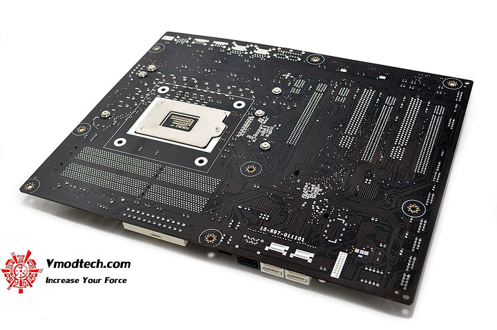 dsc 0006 ECS P67H2 A Black Extreme Motherboard Review