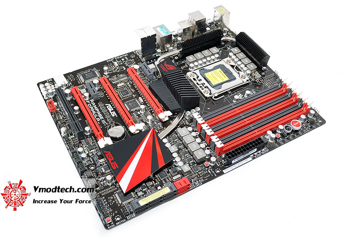 dsc 0006 ASUS RAMPAGE III FORMULA Motherboard Review