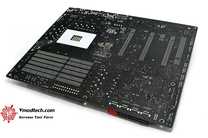 dsc 0007 ASUS RAMPAGE III FORMULA Motherboard Review