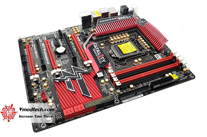 dsc 0006 ASRock Fatal1ty P67 Professional Motherboard Review