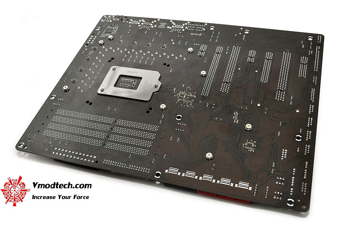 dsc 0007 ASRock Fatal1ty P67 Professional Motherboard Review