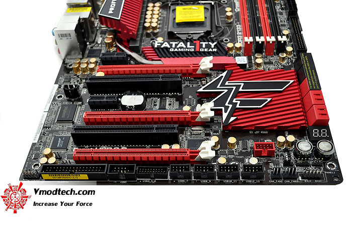 dsc 0018 ASRock Fatal1ty P67 Professional Motherboard Review