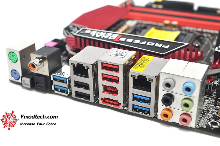 dsc 0019 ASRock Fatal1ty P67 Professional Motherboard Review