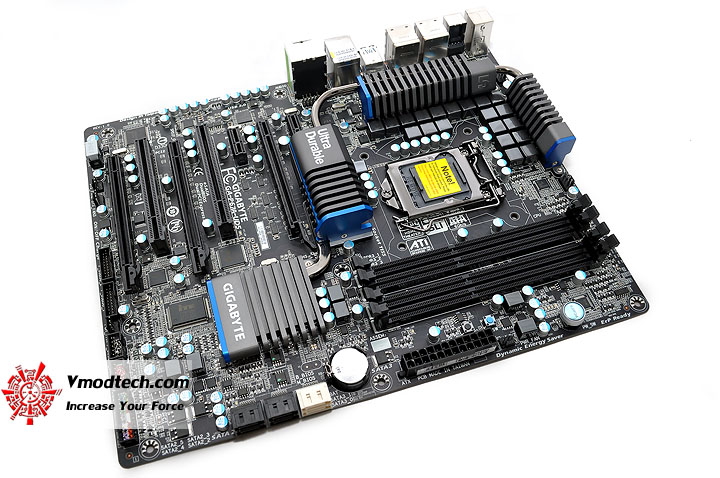 dsc_0005 dsc 0005 GIGABYTE P67A UD5 Motherboard Review