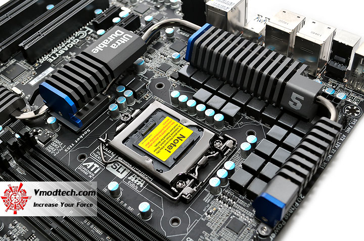 dsc_0009 dsc 0009 GIGABYTE P67A UD5 Motherboard Review