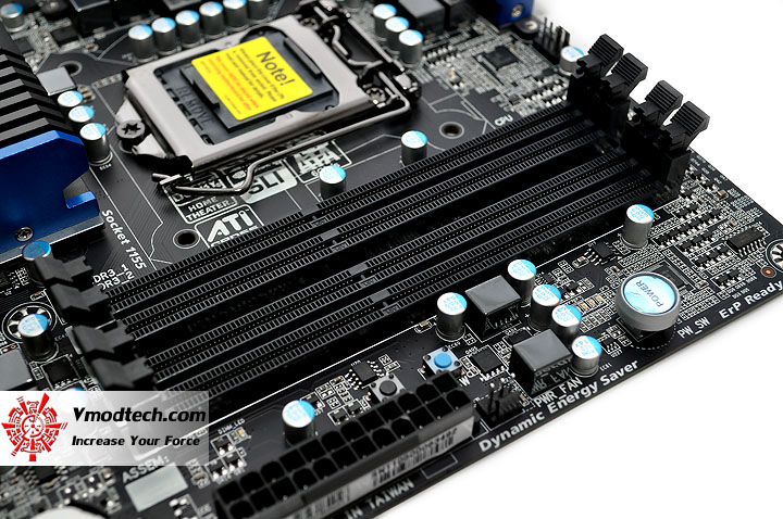 dsc_0012 dsc 0012 GIGABYTE P67A UD5 Motherboard Review