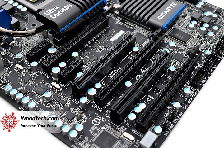 dsc_0014 dsc 0014 GIGABYTE P67A UD5 Motherboard Review