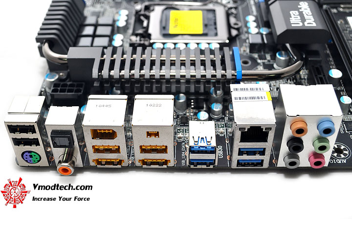 dsc_0017 dsc 0017 GIGABYTE P67A UD5 Motherboard Review