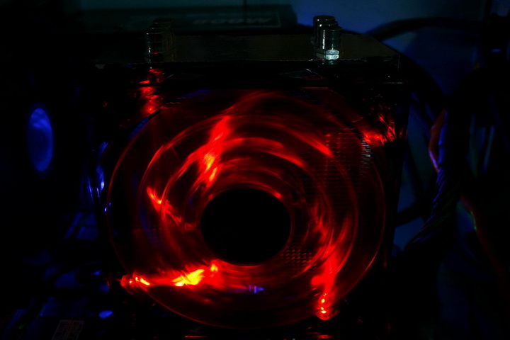  mg 2641 Aerocool Shark Fan 12cm Review