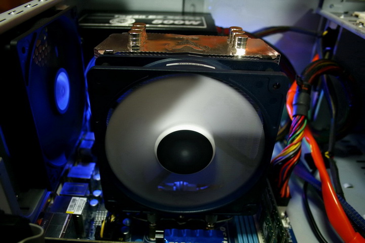  mg 2648 Aerocool Shark Fan 12cm Review