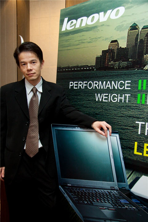 k-jeerawut-2resized k jeerawut 2resized บรรดาผู้บริหารในองค์กรจัดอันดับความสำคัญของการเลือกซื้อคอมพิวเตอร์ยก ให้ความสามารถในการทำงานที่รอบด้านและบริการหลังการขายเป็นปัจจัยหลักสำคัญ