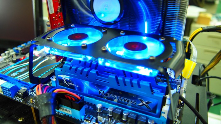 p4150168 p4150168 720x406 G.Skill releases DDR3 2300MHz 8GB memory for the Intel P67 platform