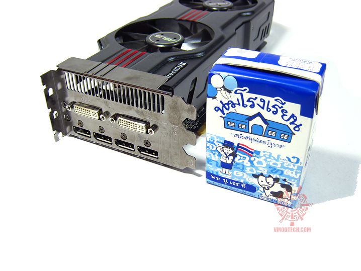 asus hd6970 15 Asus ATi HD6970 DirectCUII : Review