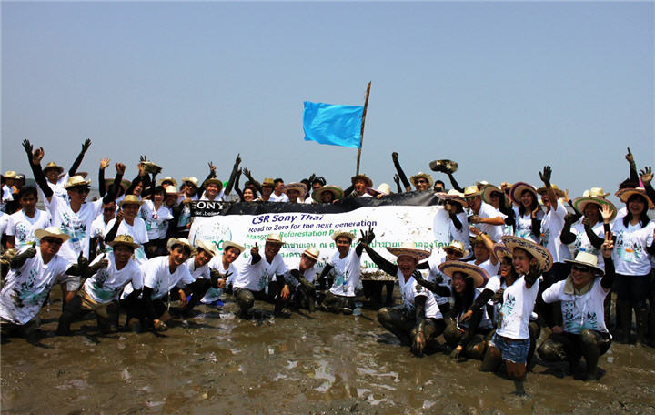 group โซนี่ไทยขานรับนโยบายรักษ์สิ่งแวดล้อม Road to Zero ชวนพนักงานร่วมใจฟื้นฟูอนุรักษ์ป่าชายเลน
