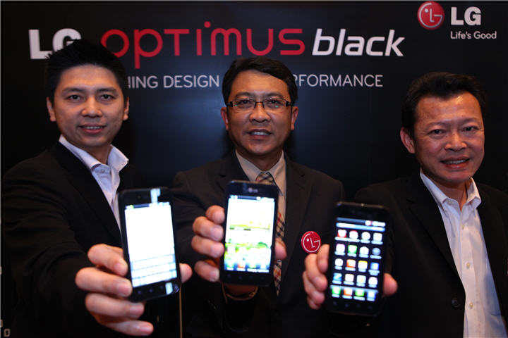 lg optimus black press launch แอลจี เผยโฉม LG Optimus Black ครั้งแรกของสมาร์ทโฟน กับสุดยอดนวัตกรรมหน้าจอ NOVA ที่สว่างที่สุดในโลก และเบาที่สุดของวงการ