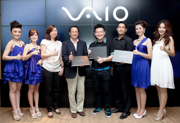 group 719x489 บรรยากาศงานเปิดตัวสุดยอดโน๊ตบุ๊คขนาดพกพาทรงประสิทธิภาพ SONY VAIO Z Series