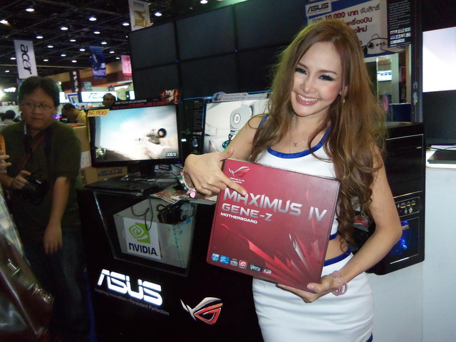 asus เอซุส แรงไม่เลิกคอไอทีตัวจริงตามติดโปรโมชั่น หลังพลาดโอกาสช่วงงานคอมมาร์ท เอ็กซ์เจน ไทยแลนด์ 2011