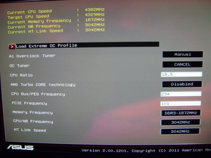 dsc05343 720x540 Asus Crosshair V Formula Review