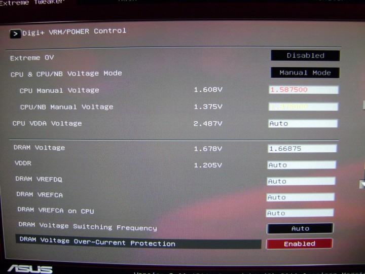dsc05346 720x540 Asus Crosshair V Formula Review