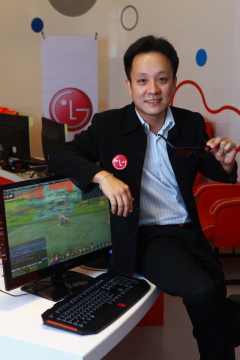 kwirat kwirat 480x720 แอลจี จับมือ เอเชียซอฟท์ รุกตลาดเกม 3 มิติ ส่งจอมอนิเตอร์ LG CINEMA 3D พร้อมหลากกิจกรรมเอาใจคอเกม