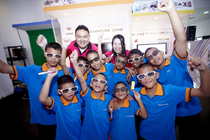 photo photo 720x480 แอลจีเปิดประสบการณ์โลกสามมิติให้แก่เยาวชนบ้านปากเกร็ด