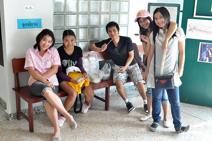 dsc_0172 dsc 0172 Vmodtech.com ออกช่วยสุนัขที่ประสบภัยน้ำท่วม