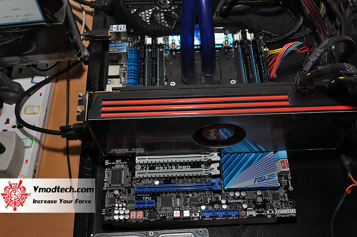 dsc 0113 ASUS P9X79 PRO Motherboard Review