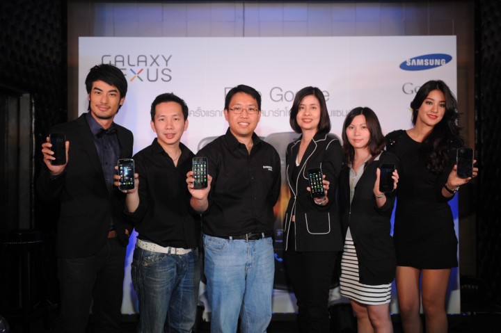 e0b89ce0b8b9e0b989e0b89ae0b8a3e0b8b4e0b8abe0b8b2e0b8a3e0b88be0b8b1e0b8a1e0b88be0b8b8e0b887-e0b980e0b8ade0b984e0b8ade0b980e0b8ade0b8aa e0b89ce0b8b9e0b989e0b89ae0b8a3e0b8b4e0b8abe0b8b2e0b8a3e0b88be0b8b1e0b8a1e0b88be0b8b8e0b887 e0b980e0b8ade0b984e0b8ade0b980e0b8ade0b8aa 720x479 ซัมซุงจับมือกูเกิลเปิดตัวสุดยอดสมาร์ทโฟนที่ทั้งโลกรอคอย ซัมซุง กาแล็คซี่ เน็กซัส สมาร์ทโฟนรุ่นแรกของโลกบนระบบปฏิบัติการแอนดรอยด์ 4.0 ไอศครีม แซนด์วิช พร้อมแพ็คเกจพิเศษจากเอไอเอส