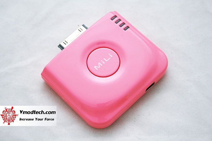 img 8963 MiLi Power Angel External Battery With Stand for iPhone , iPod Review