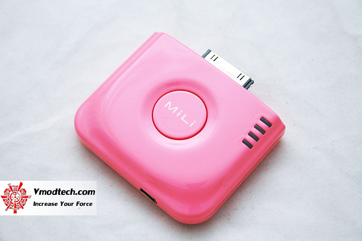 img 8964 MiLi Power Angel External Battery With Stand for iPhone , iPod Review