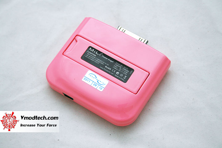 img 8968 MiLi Power Angel External Battery With Stand for iPhone , iPod Review