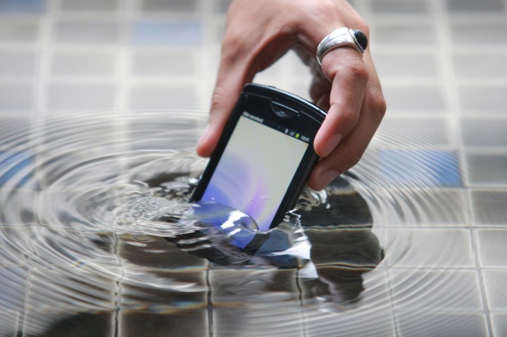 nec-medias-smartphone_2 nec-medias-smartphone_2