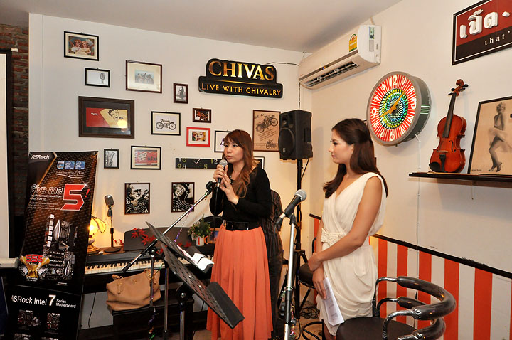 19 ASRock Thank You Party : 555 Chilly at Night