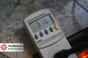 dsc 0064 300x200 ASUS RADEON HD7770 DirectCU TOP