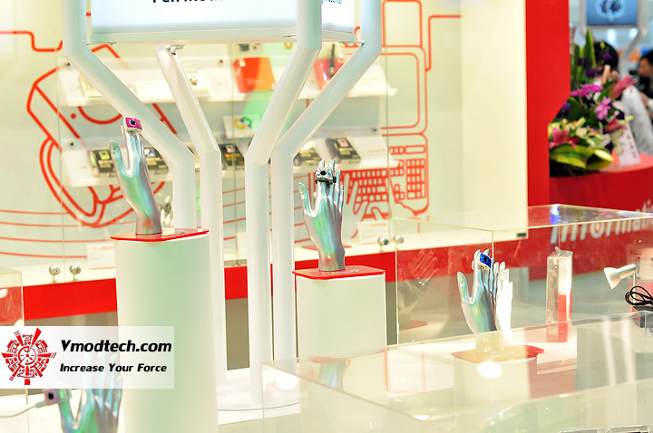 dsc 0021 Genius at COMPUTEX 2012