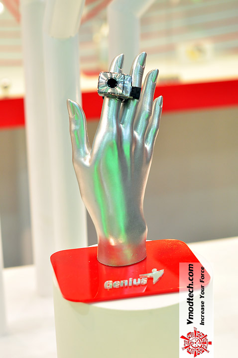 dsc 0023 Genius at COMPUTEX 2012