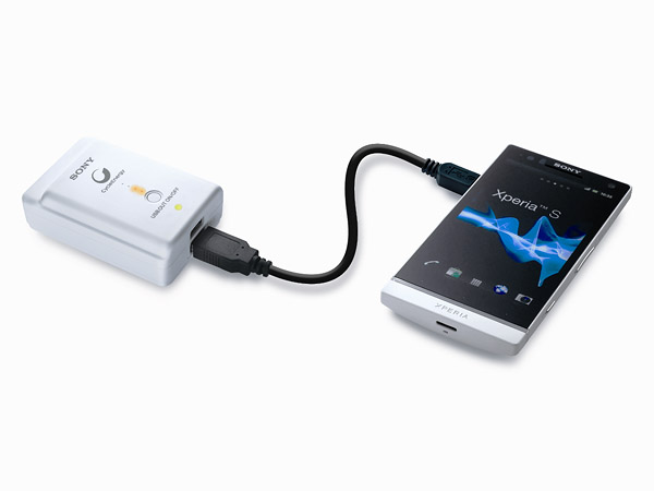 cp-a2l cp a2l โซนี่เตรียมมอบความสะดวกสบายให้การสื่อสาร และความบันเทิงไม่ขาดตอน ด้วยเครื่องชาร์จแบตเตอรี่แบบพกพา