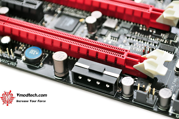 dsc 0204 ASUS ROG MAXIMUS V FORMULA with 3rd Generation Intel® Core™ i5 3570K Retail Box