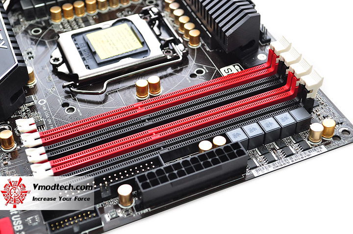 dsc 0137 ASROCK FATAL1TY Z77 PROFESSIONAL Motherboard Review