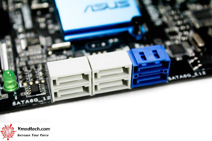 img 5066 720x479 ASUS M5A99FX PRO R2.0 Motherboard Review
