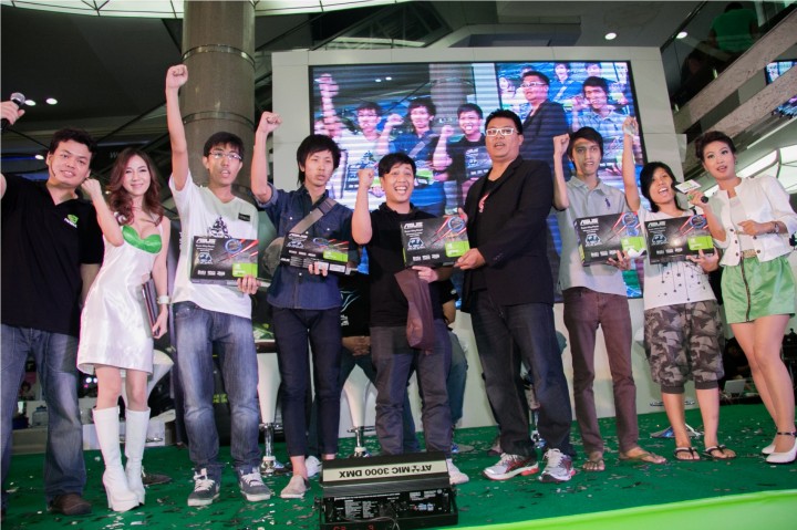 nvidia_day2012-0107 nvidia day2012 0107 720x479 เอซุส ร่วมงาน NVIDIA Day 2012 เปิดตัวกราฟฟิกส์การ์ดตัวเก่ง ASUS GTX660 Ti พร้อมจัดกิจกรรมแจกหนักการ์ดจอรุ่นใหม่ 20 ตัว รวมมูลค่ากว่า 50,000 บาท