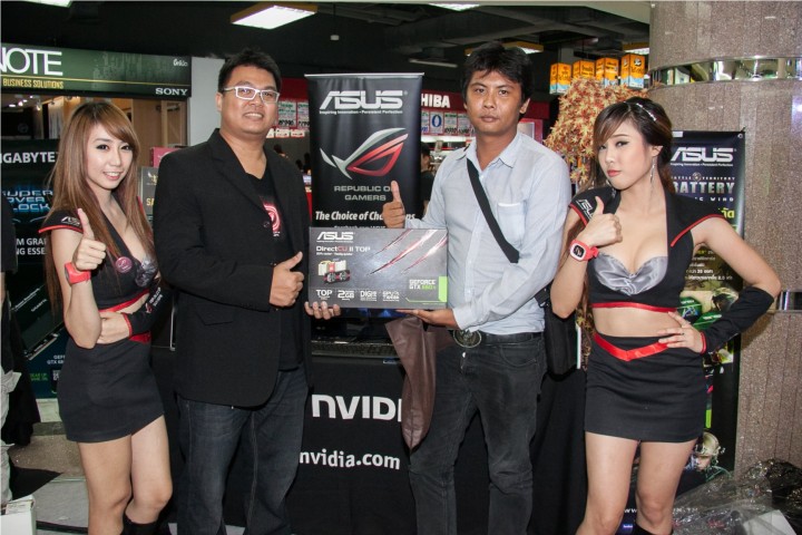 nvidia_day2012-0265 nvidia day2012 0265 720x480 เอซุส ร่วมงาน NVIDIA Day 2012 เปิดตัวกราฟฟิกส์การ์ดตัวเก่ง ASUS GTX660 Ti พร้อมจัดกิจกรรมแจกหนักการ์ดจอรุ่นใหม่ 20 ตัว รวมมูลค่ากว่า 50,000 บาท