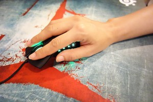 dsc09724 300x200 Razer NAGA 2012 Expert MMO Gaming Mouse